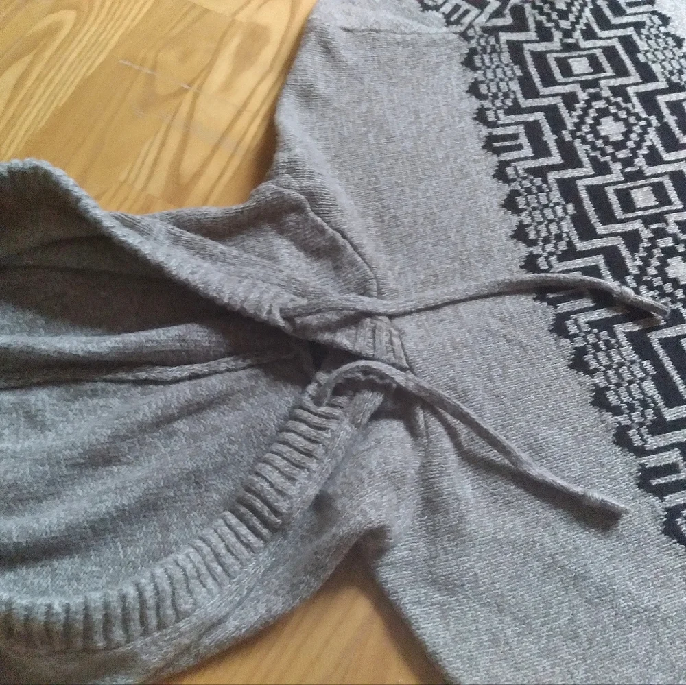 urban pipeline textured knit